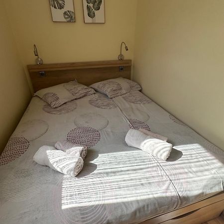 Apartmani Dora I Kati Оребич Экстерьер фото