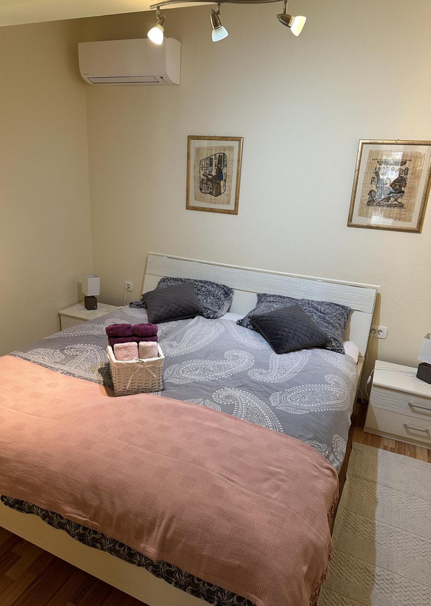 Apartmani Dora I Kati Оребич Экстерьер фото