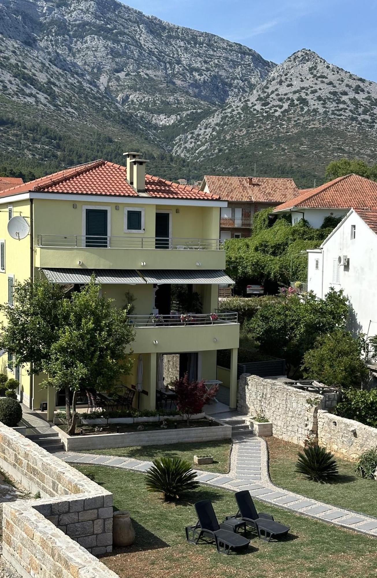 Apartmani Dora I Kati Оребич Экстерьер фото