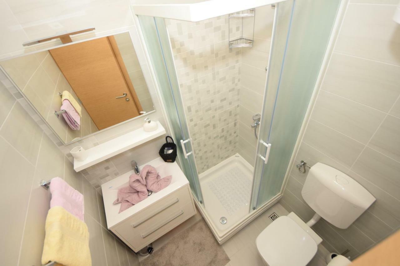 Apartmani Dora I Kati Оребич Экстерьер фото
